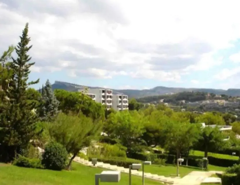 Superbe Appartement Piscine, Tennis, Vue Mer Et Decore Avec Gout Cassis